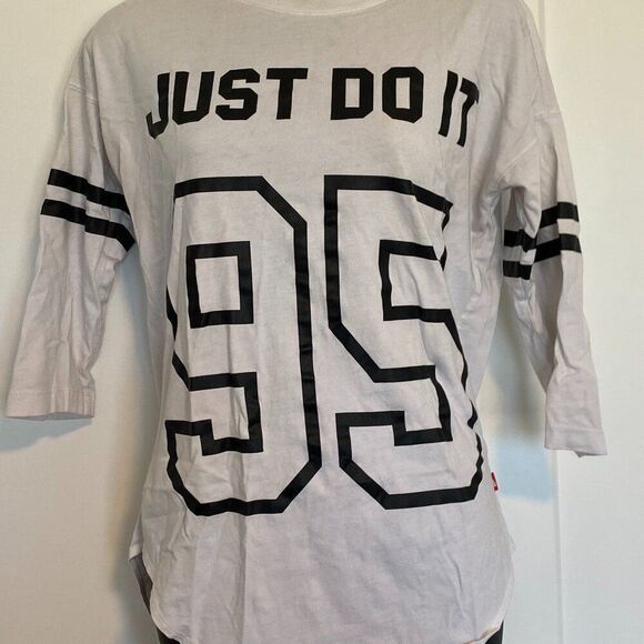 2/$15 Nike Crew Neck Just Do It 3/4 Sleeve Top Black & White Tee‎ Size XS - Picture 1 of 4